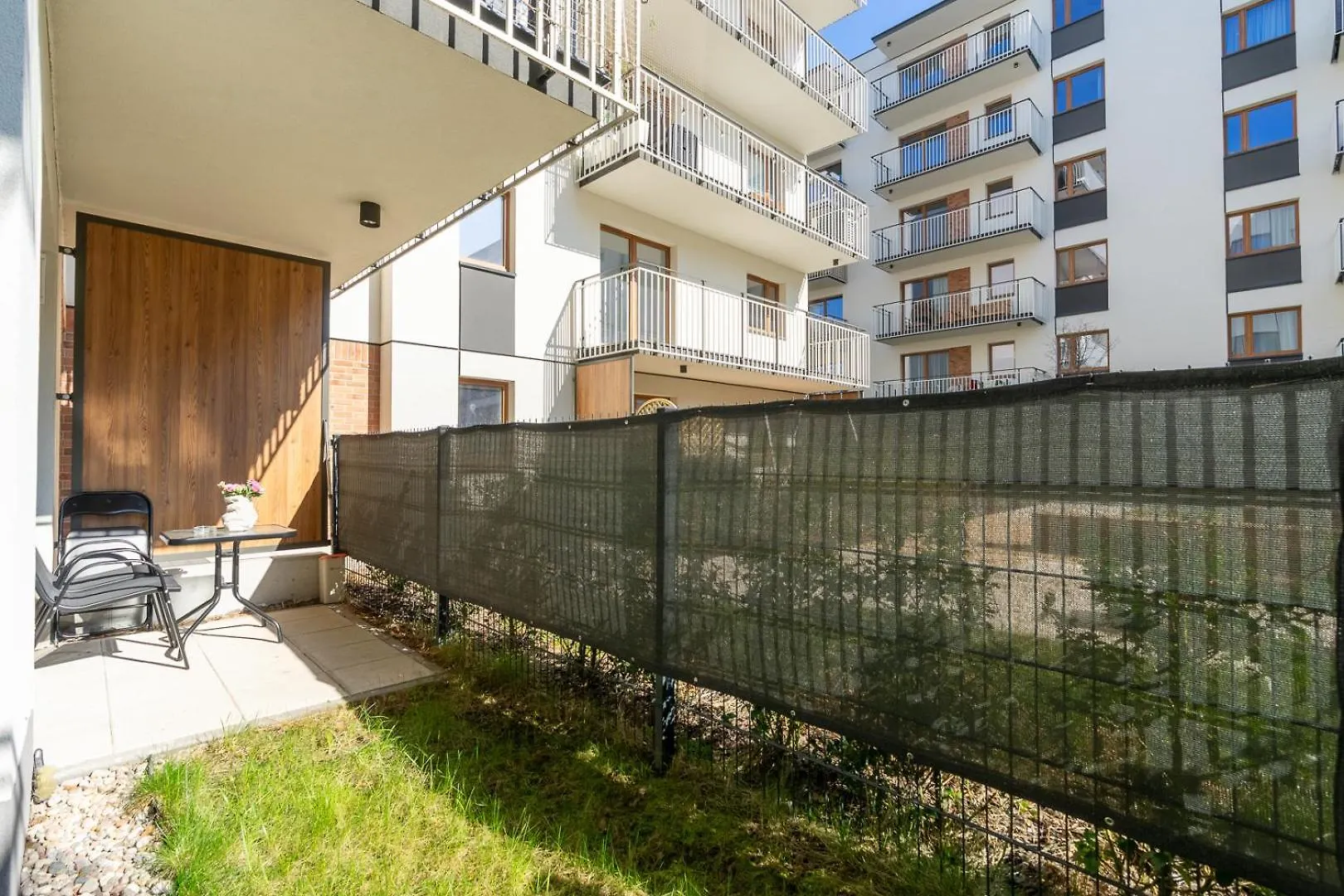 Praga Apartment - Terrace & Parking - By Rentujemy Warszawa